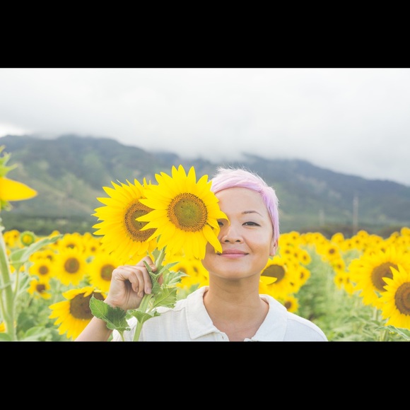 Meet your Posher, Eliza - Picture 2 of 8